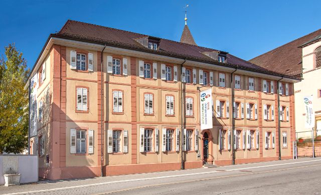 Aussenansicht des Dreiländermuseum in Lörrach